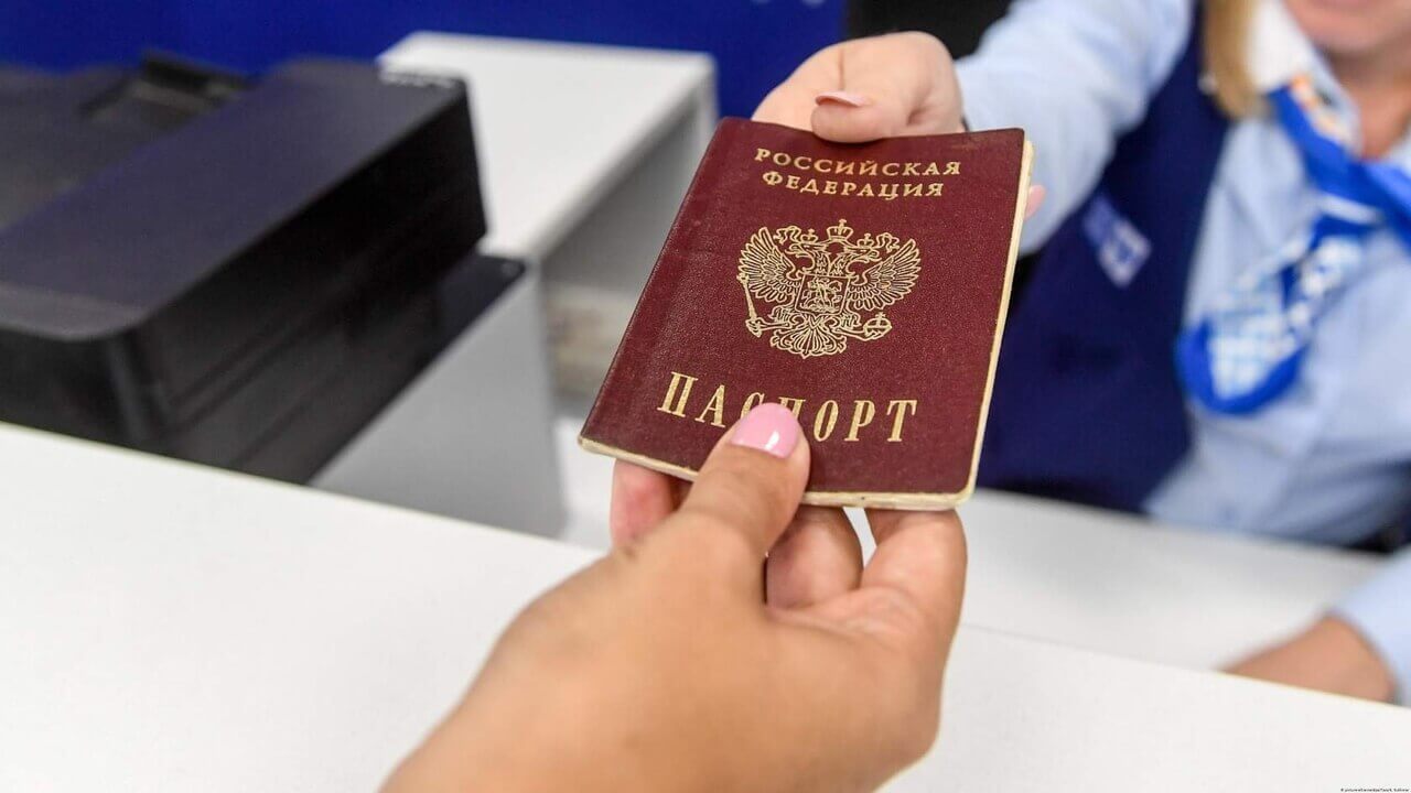 EU Halts Multiple-Entry Schengen Visas for Russian Nationals